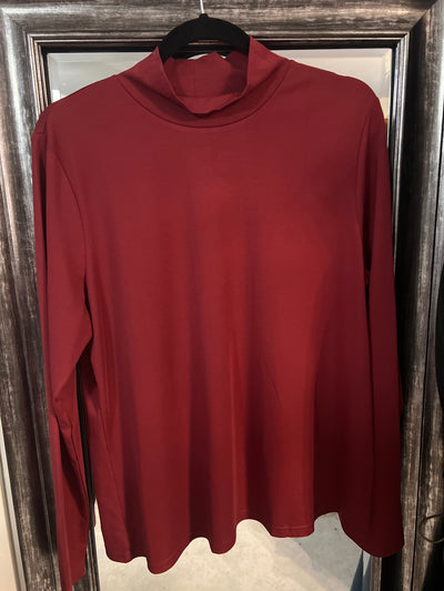 Yenthe Essential Mock Neck - Two Solid Colours