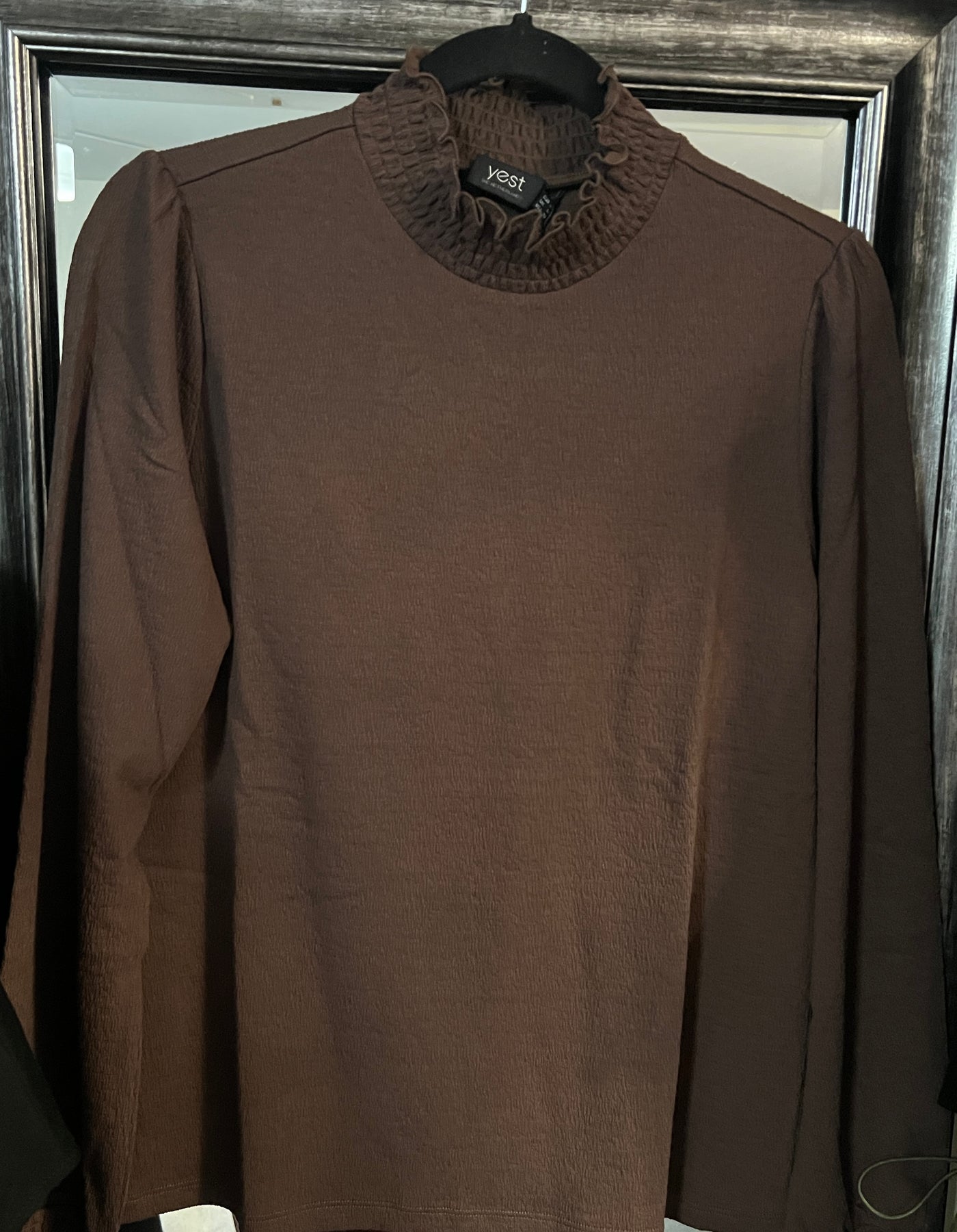 Caythlen Top -Chocolate