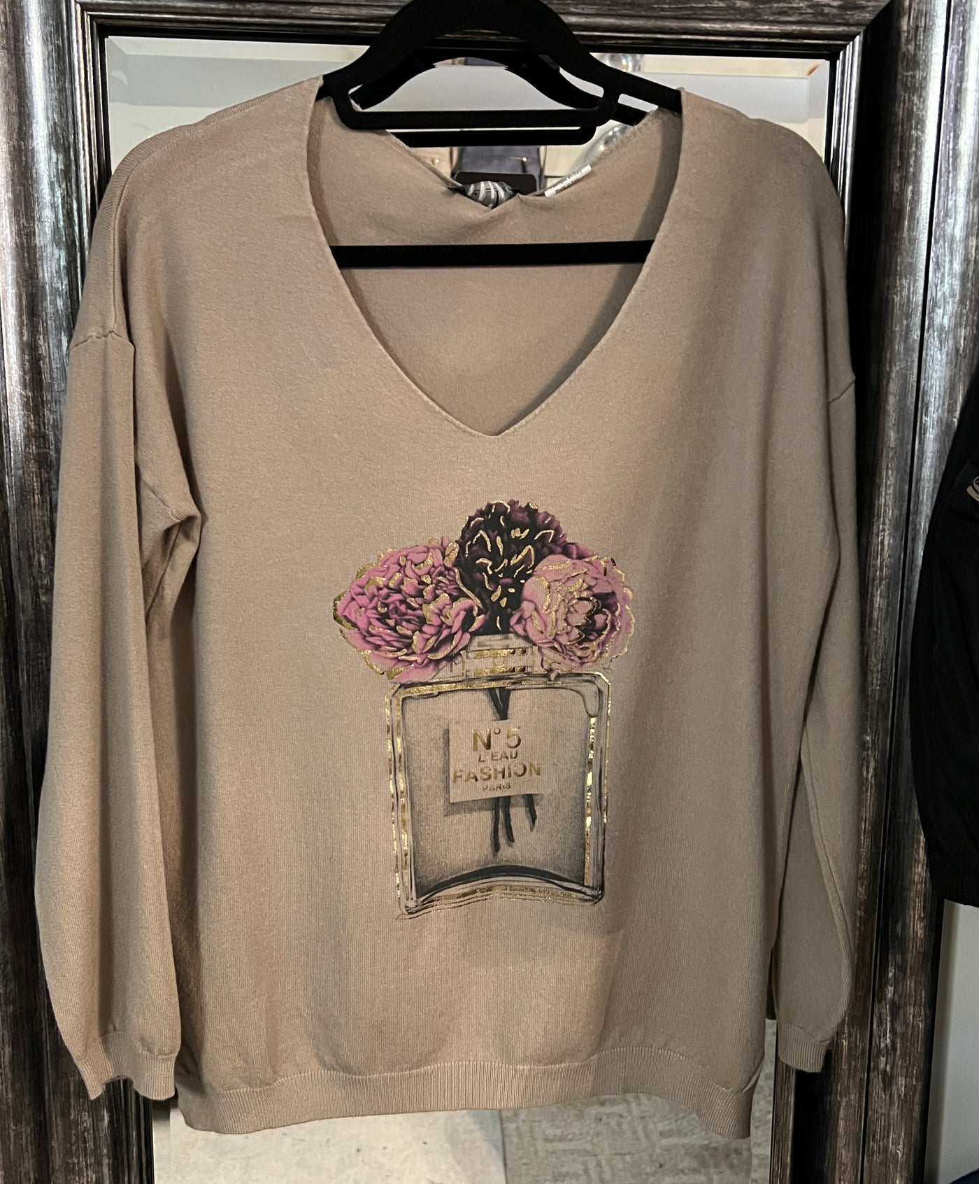 Perfume Graphic Sweater
