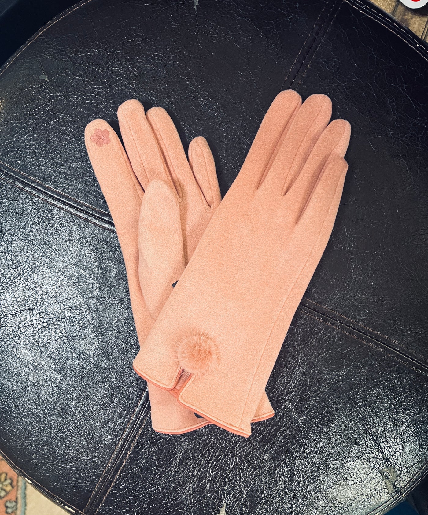 Classic Chic Gloves