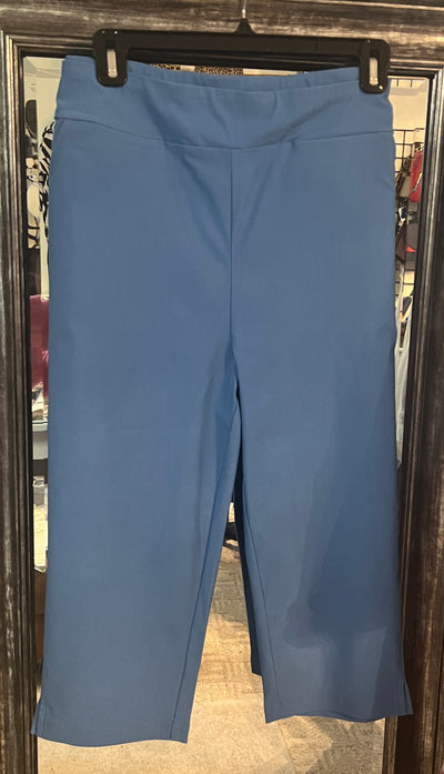 Pull up Capris  2 colours
