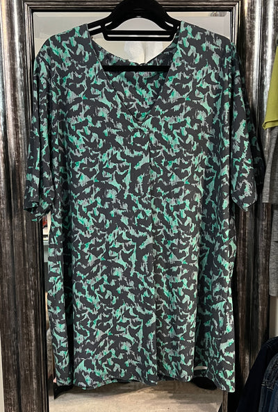 Fanechia Tunic Top