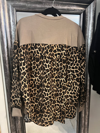 Top with Leopard Panels