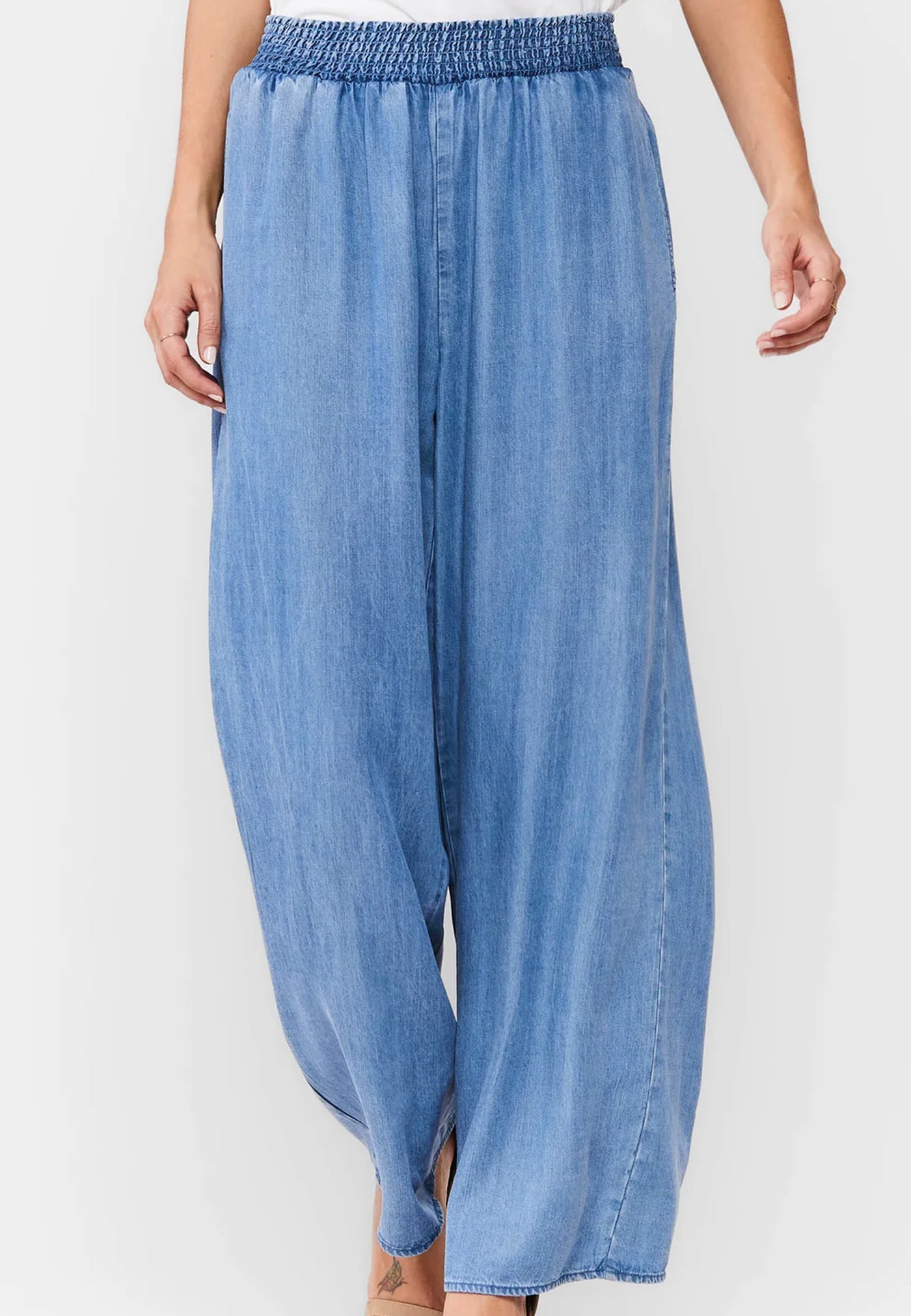 Long Pant in Light Denim colour
